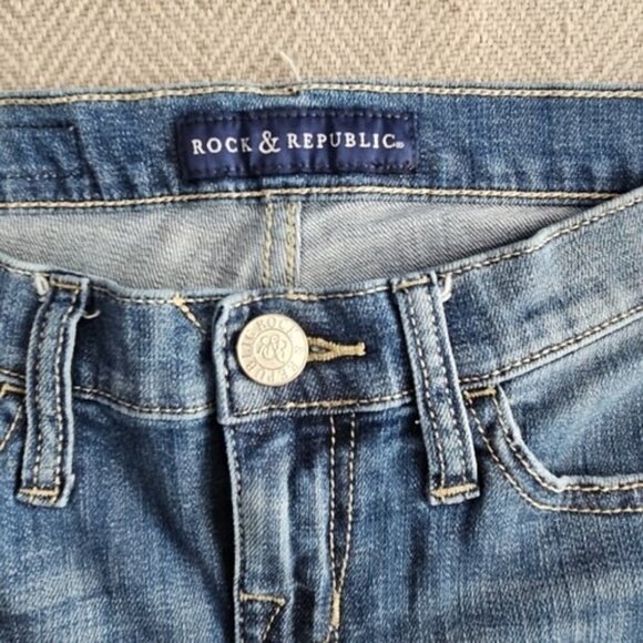 Rock & Republic Jeans Women's Size 2 (28x26) Embroidery Flap Pocket Med Wash - Picture 13 of 16